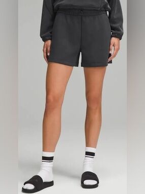 Lululemon Softstreme short black size 4